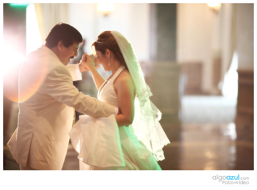 All content Copyright © Beto Palacios Blog.